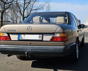 Mercedes-Benz Mercedes-Benz W124 250D Oldtimer H-Kennzeichen Oldtimer