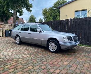 Mercedes-Benz Mercedes-Benz E 280 7Sitz Vollausst. AHK Klima Ers Gebrauchtwagen