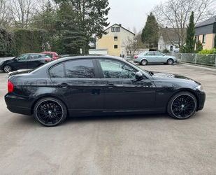 BMW BMW 320i E90 / Automatik/ M-Optik / Gebrauchtwagen