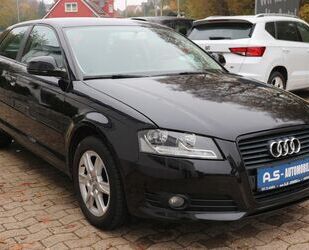 Audi Audi A3 1.6 Attraction *S-TRONIC/TEMP/KLIMAAUTO/PD Gebrauchtwagen