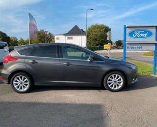 Ford Ford Focus 2,0l TDCI Automatik Titanium Top Zustan Gebrauchtwagen