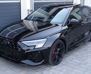 Audi Audi RS3 Sportback Carbon Pano Raute-rot Matrix Gebrauchtwagen