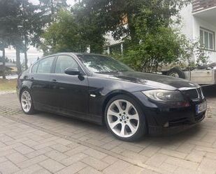 BMW BMW 330i - Gebrauchtwagen