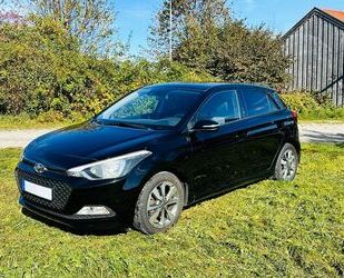 Hyundai Hyundai i20 YES! - Service, Bremsen, Reifen NEU! 8 Gebrauchtwagen