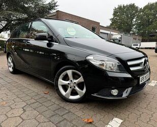 Mercedes-Benz Mercedes-Benz B 200 SPORTPAKET NAVI PANORAMA SHZ P Gebrauchtwagen