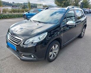 Peugeot Peugeot 2008 Style*NAVI*SCHECKHEFT*1.HAND*EURO6* Gebrauchtwagen