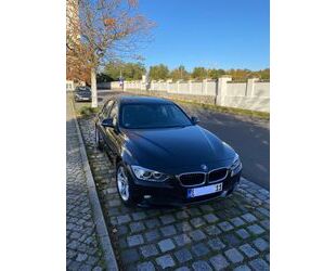 BMW BMW 320d Sport Line / AHK / Schiebedach Gebrauchtwagen