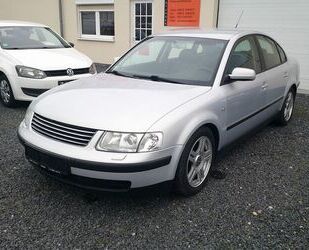 VW Volkswagen Passat VR5 Automatik Gebrauchtwagen