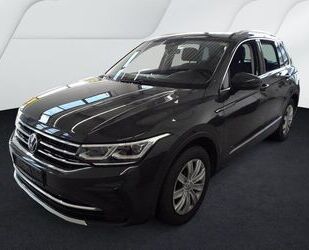 VW Volkswagen Tiguan 2.0 TDI Elegance AHK Matrix Pano Gebrauchtwagen