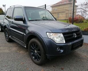 Mitsubishi Mitsubishi Pajero 3.8 V6 Mivec Instyle Gebrauchtwagen