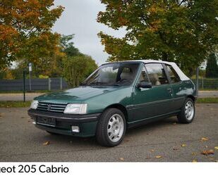 Peugeot Peugeot 205 Cabrio Roland Garros Gebrauchtwagen