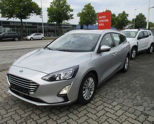 Ford Ford Focus Turnier 1.0 EcoBoost TITANIUM Gebrauchtwagen