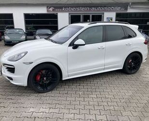 Porsche Porsche Cayenne GTS*PDCC,Luft,Pano,Kamera,el.AHK,2 Gebrauchtwagen