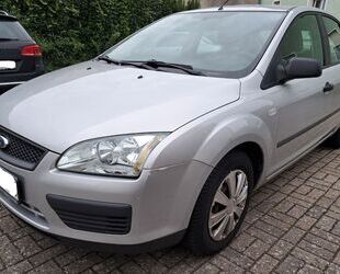 Ford Ford Focus 1.4 Ambiente Ambiente Gebrauchtwagen