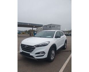 Hyundai Hyundai Tucson 1.6 GDI Blue,Alu,Klima,Navi,PDC,Shz Gebrauchtwagen