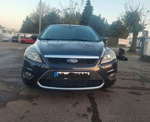 Ford Ford Focus 2,0 Ghia Turnier Ghia Gebrauchtwagen