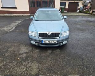 Skoda Skoda Octavia 1.6 FSI Ambiente Ambiente Gebrauchtwagen