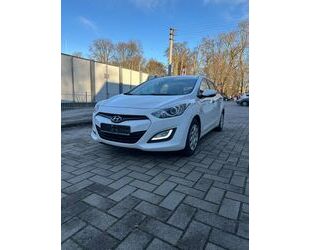 Hyundai Hyundai i30 CW 1.4 Classic Classic Gebrauchtwagen