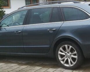 Skoda Skoda Superb 2.0 TDI Green tec DSG Ambition Combi Gebrauchtwagen