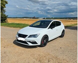 Seat Seat Leon CUPRA 300 DSG Pano ACC DCC Schalensitze Gebrauchtwagen