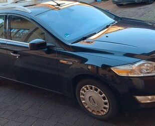 Ford Ford Mondeo 2,2TDCi Ghia Turnier Leder AHK Gebrauchtwagen