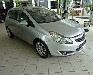 Opel Opel Corsa D 1.4 Innovation Automatik / Fahrradträ Gebrauchtwagen