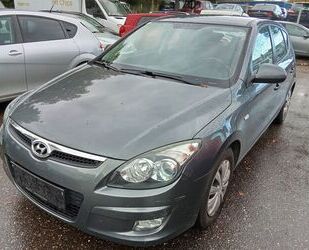 Hyundai Hyundai i30 CW 1.4 Classic Gebrauchtwagen