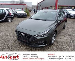 Hyundai Hyundai i30 Pure 1.5 EU6d DAB Spurhalteass. Fernli Gebrauchtwagen