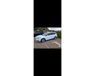 Ford Ford Focus 2,0 TDCi 110kW Titanium Turnier Titaniu Gebrauchtwagen