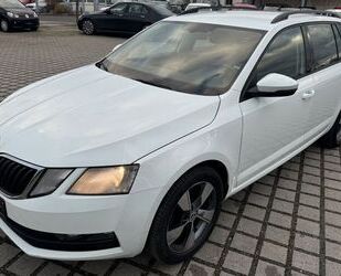 Skoda Skoda Octavia 1.6 TDI Combi Ambition 1-Hd. Gebrauchtwagen