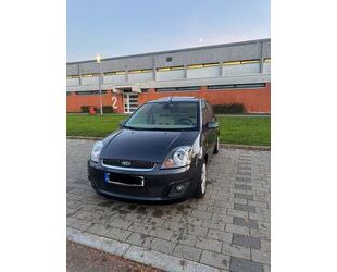 Ford Ford Fiesta 1,4 16V Ghia Gebrauchtwagen