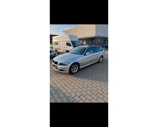 BMW BMW 320d EfficientDynamics Edition Touring Effic.. Gebrauchtwagen