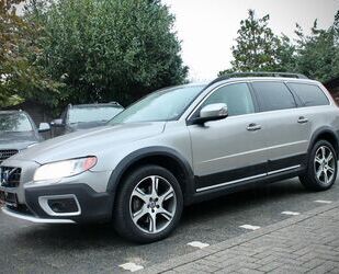 Volvo Volvo XC70 D4 Geartronic Momentum Leder Navi Xenon Gebrauchtwagen