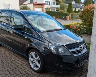 Opel Opel Zafira 1.9 CDTI Sport 110kW Sport Gebrauchtwagen