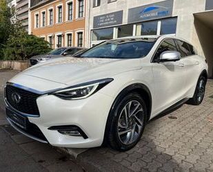 INFINITI Infiniti Q30 d Premium, LED, Teilleder, Navi Gebrauchtwagen