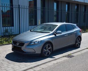 Volvo Volvo V40 D3 LINJE YOU! LINJE YOU! Gebrauchtwagen