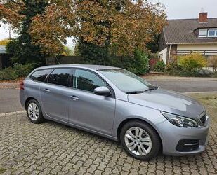 Peugeot Peugeot 308 SW AUTOMATIK*NAVI*KAMERA*LED* Gebrauchtwagen