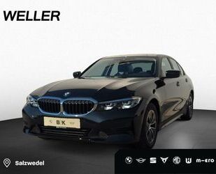 BMW BMW 320i LED Glasdach PDC Keyless Gebrauchtwagen