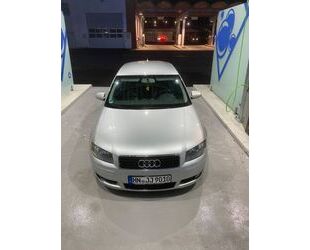 Audi Audi A3 8P 1.9 TDI Xenon Leder Bose Gebrauchtwagen