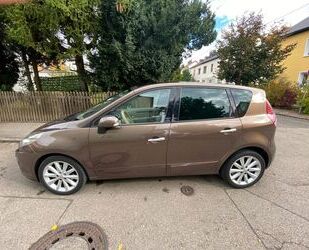 Renault Renault Scenic Luxe dCi 150 Automatik Luxe Gebrauchtwagen