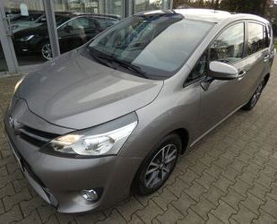 Toyota Toyota Verso SkyView Edition*PANORAMA*RFK*PDC*SHZ* Gebrauchtwagen