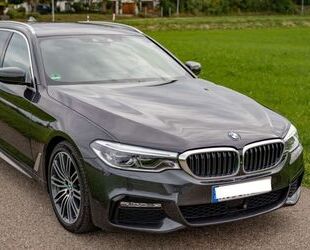 BMW BMW 530d xDrive Touring A - M-Sport Leder Pano AHK Gebrauchtwagen