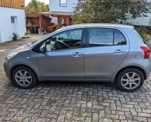 Toyota Toyota Yaris 1,3-l-VVT-i mit frischem TÜV Gebrauchtwagen