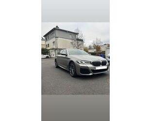 BMW BMW 530d xDrive Touring M Sport*Sonderlack*AHK*H-u Gebrauchtwagen