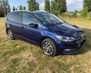 VW Volkswagen Touran 1.6 TDI ACC SCR DSG SOUND BMT Gebrauchtwagen