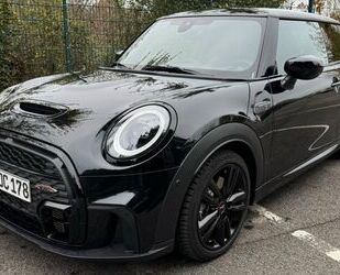 Mini MINI Cooper S - JCW Paket - Werksgarantie 11.2026 Gebrauchtwagen