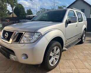 Nissan Nissan Pathfinder 3.0 dCi LE+Leder+Navi+SSD+AHK+Rü Gebrauchtwagen