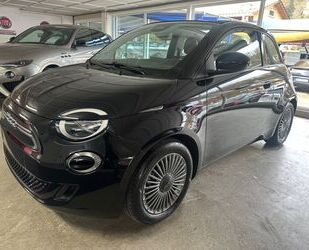 Fiat Fiat 500eC Cabrio Navi Car-Play PDC Komfort-Paket Gebrauchtwagen