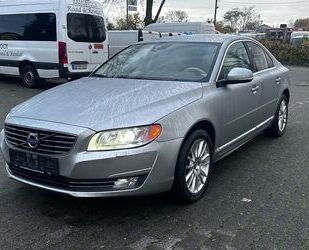 Volvo Volvo S80 2.4 D5 Momentum*AUTOM*LEDER*NAVI*XENON*T Gebrauchtwagen