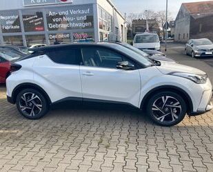 Toyota Toyota C-HR 2.0-l-VVTi Hybrid Team Deutschland Gebrauchtwagen